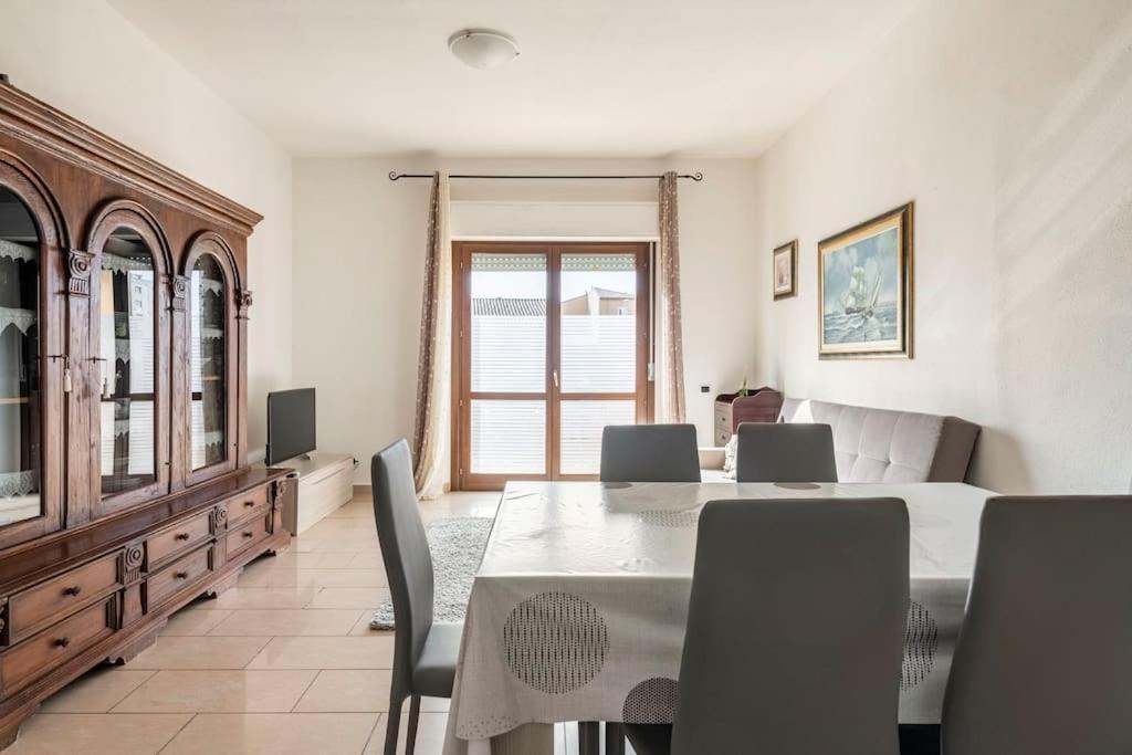 Dimoras Bellissimo Appartamento Centrocitta Olbia Exterior photo